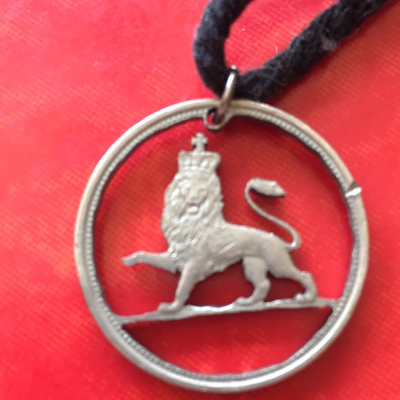 Lion Hand Carved Silver Coin Adjustable Necklace - Picture 2 of 2